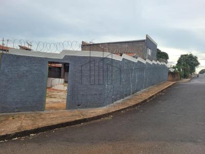 Casa para Venda, em Uberaba, bairro Recreio dos Bandeirantes, 4 dormitrios, 2 banheiros, 2 sutes, 2 vagas