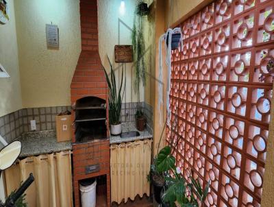 Casa para Venda, em Uberaba, bairro Conjunto Jos Barbosa, 3 dormitrios, 1 banheiro, 1 sute, 2 vagas